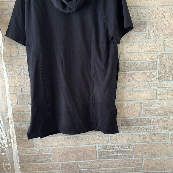 Athleta Cabana Tunic Hoodie Short Sleeve Athletic Sweatshirt in Black Womens M - Picture 9 of 9